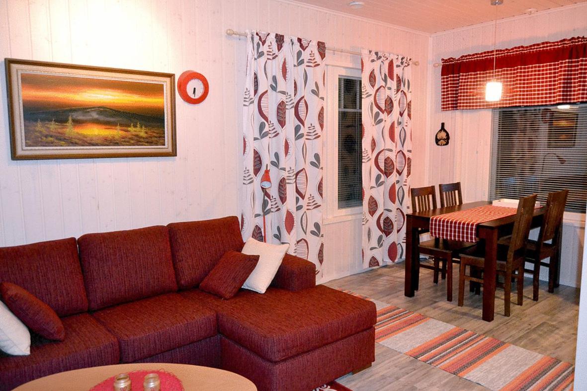 Talo Yllaes Villa Akaslompolo Bagian luar foto